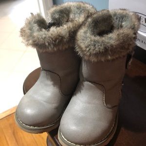 Gray koala kids boots